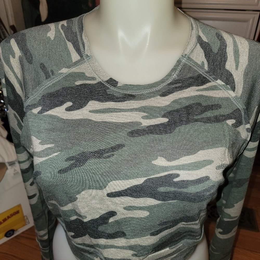 NEW NWOT Camouflage Long Sleeve Half Tee SZ 2XL